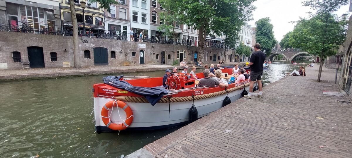Grachtentocht Utrecht (eigen catering) 2 De Noorderlicht Varen in Utrecht