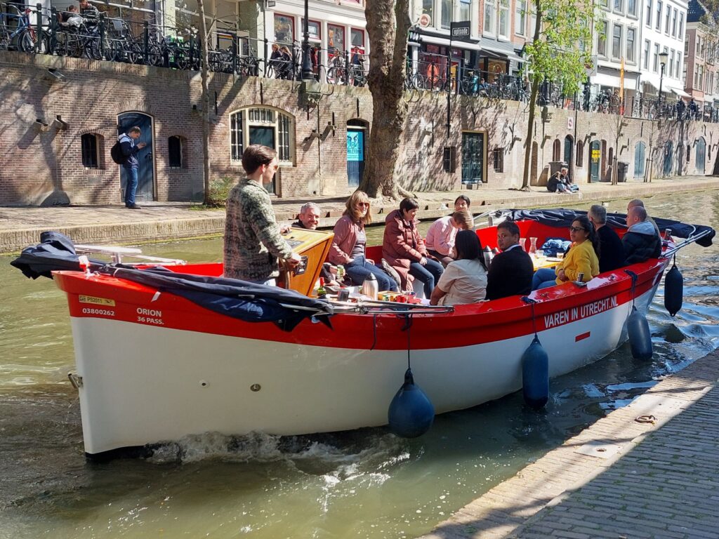 Tocht met catering op Orion Varen in Utrecht